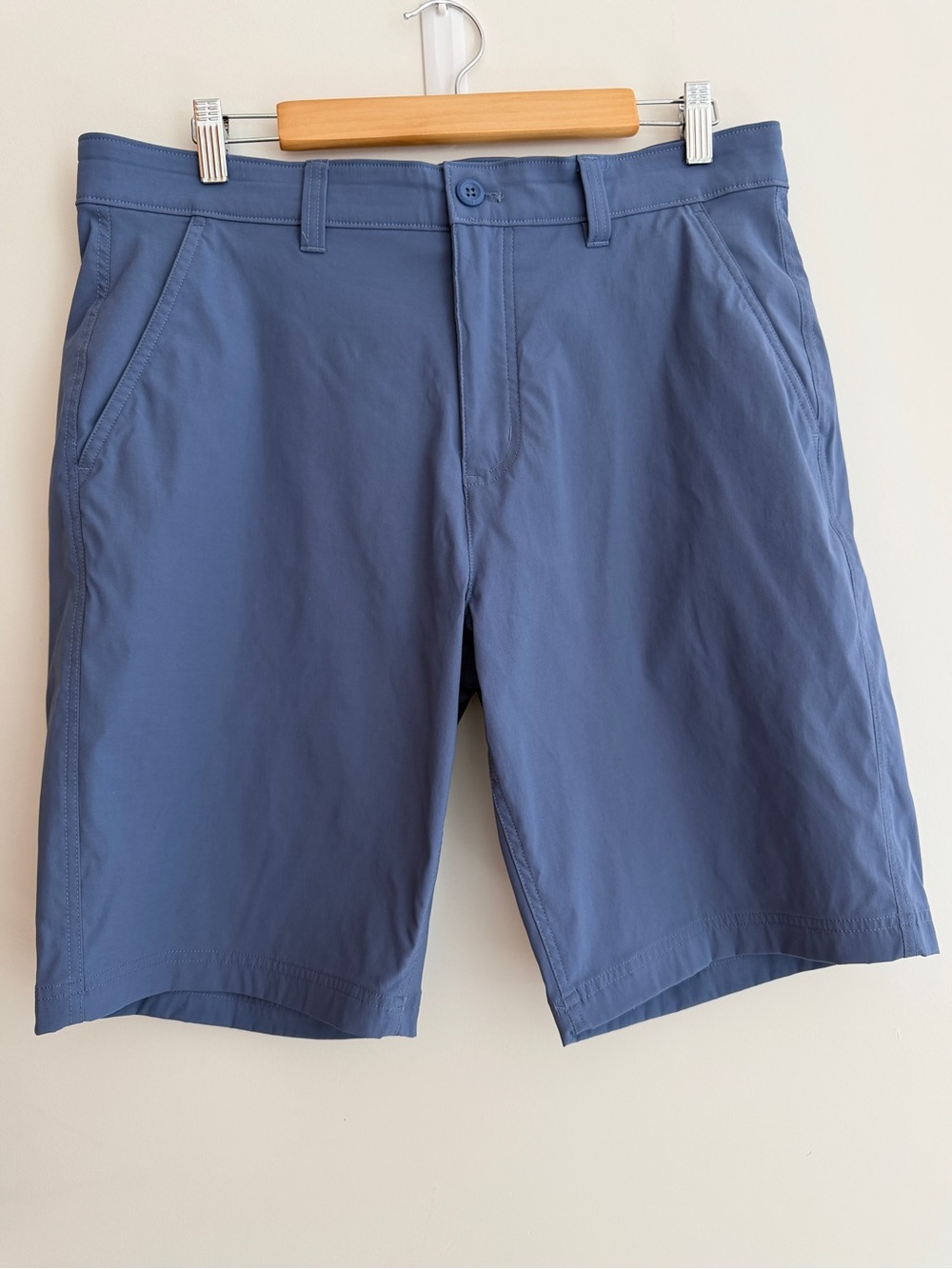 EDDIE BAUER Men's Horizon Guide Chino Shorts Classic Flat Front Travel Hiking 34